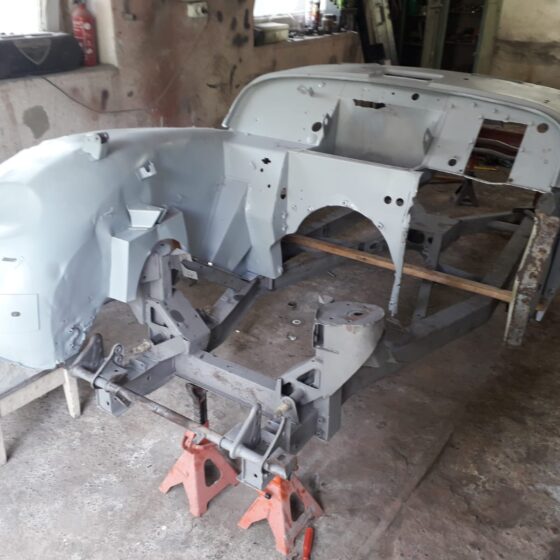 KaidoWorks.jp Remont blacharki samochodu Triumph TR3
