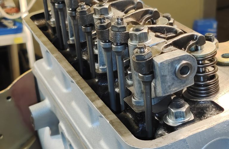 KaidoWorks.jp - Głowica samochodu Triumph Spitfire po renowacji